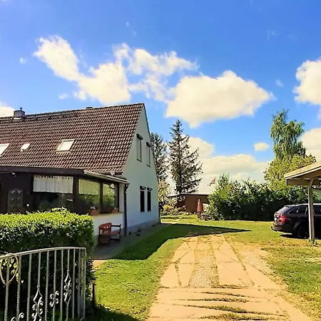 Zum Naturstrand Tremt